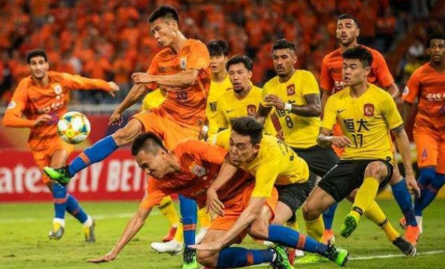 恒大胜鲁能，保持榜首位置不动