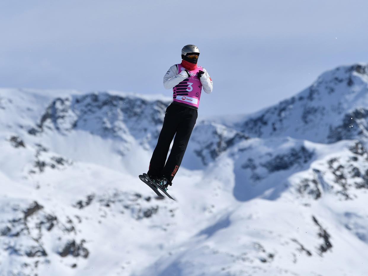 自由式滑雪精彩瞬间博得掌声 自由式滑雪精彩瞬间博得掌声