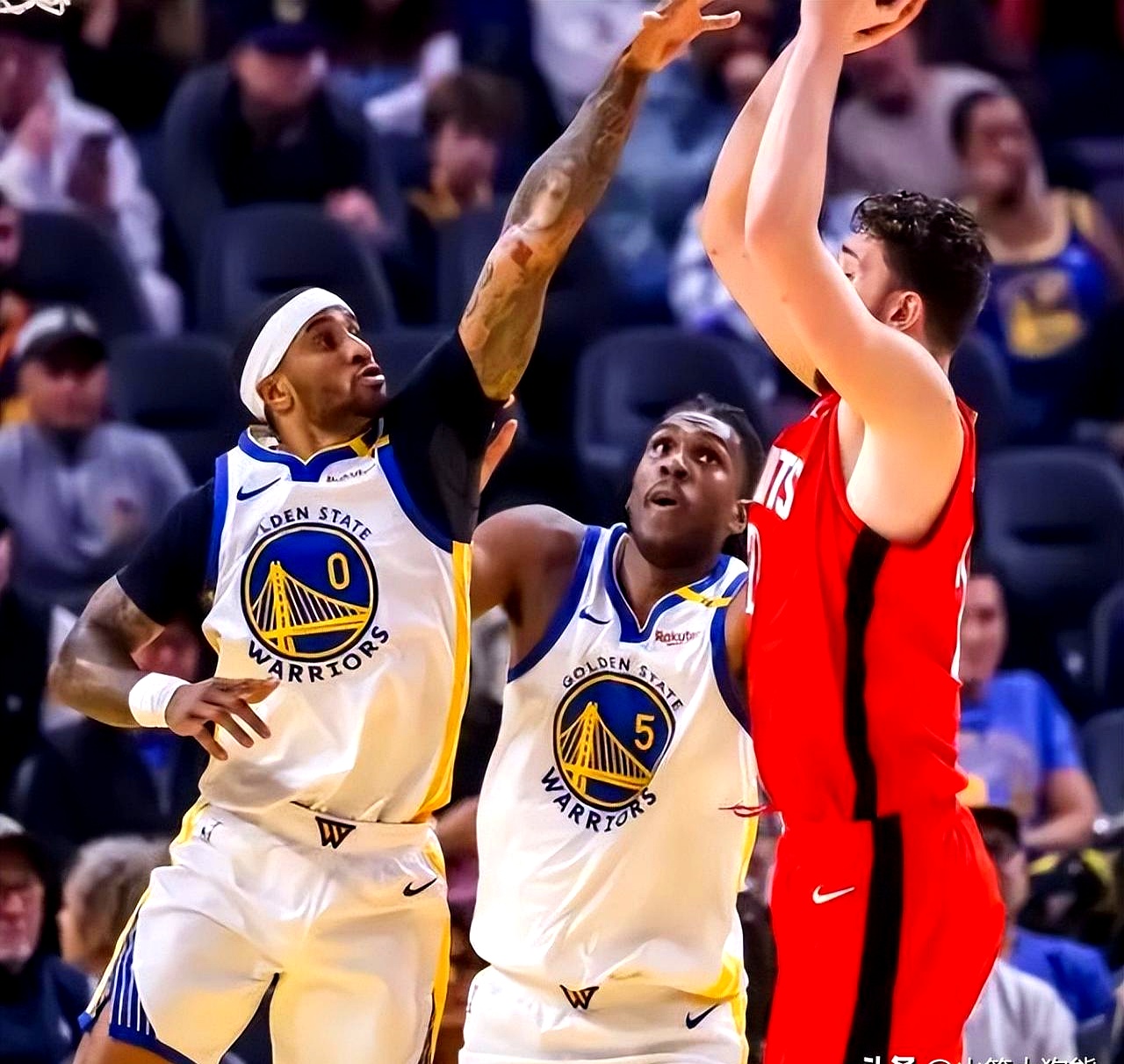 勇士战胜火箭，晋级总决赛