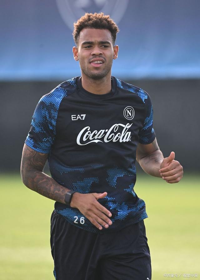 卡利亚里客场失利，保级压力骤增