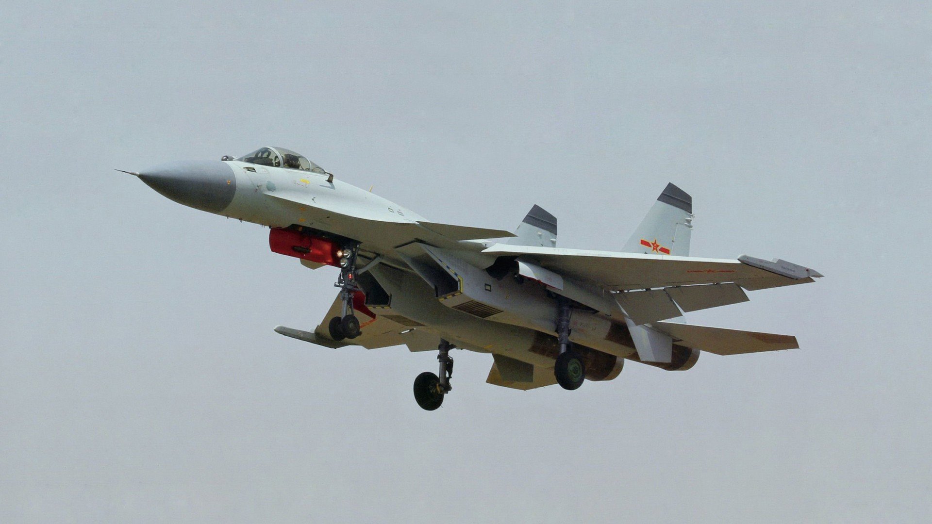 阿拉巴统治全场，拜仁血拼厄瓜多尔—友谊赛中的铁血对决与战术巅峰